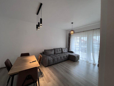 Apartament cu 2 camere de închiriat în Florești