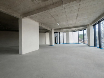 De închiriat spațiu comercial | SU 275 mp, înălțime de 4 m | Zona Florești