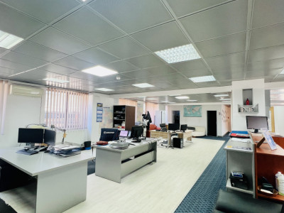 Spațiu birouri - 200 mp | Pretabil showroom | Florești 