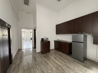 Birou modern de inchiriat-73 mp ,Ultracentral, B-dul Eroilor