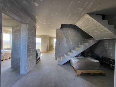 Case de vanzare Jucu de Mijloc imagine mica 3