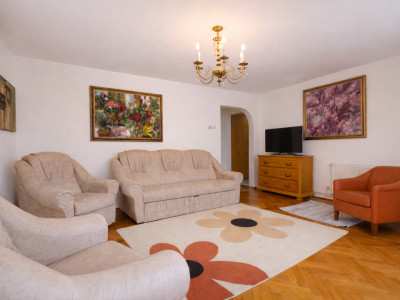 Apartament de inchiriat 84 mp in zona UMF 