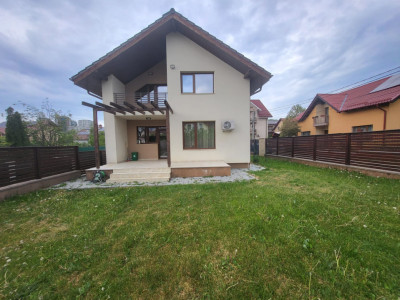 Casă individuală de închiriat | SU 168 mp, teren 495 mp | Zona Câmpului