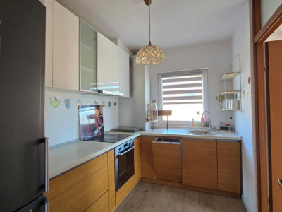 Apartament 3 sau 4 camere (100 mp) cu garaj / Andrei Muresanu