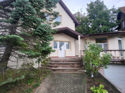 Casa cu 7 camere, Gruia/gara